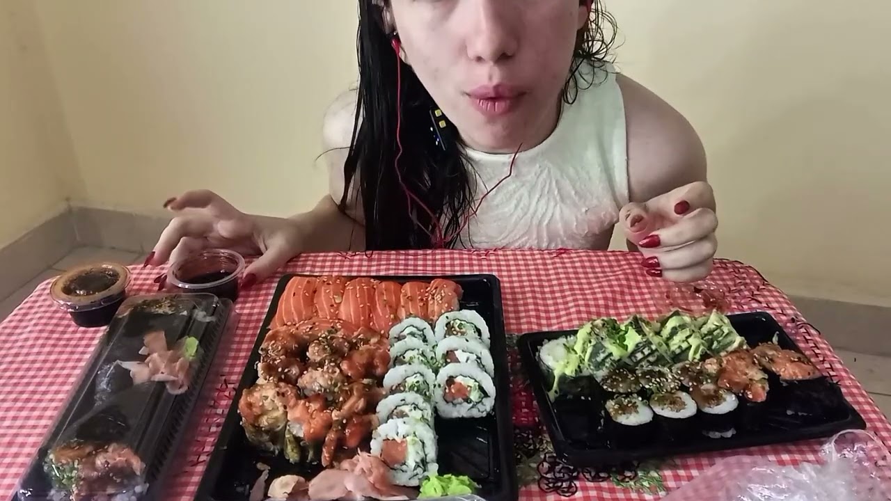 ASMR comendo sushi (Não deu certo 😨) 🍣