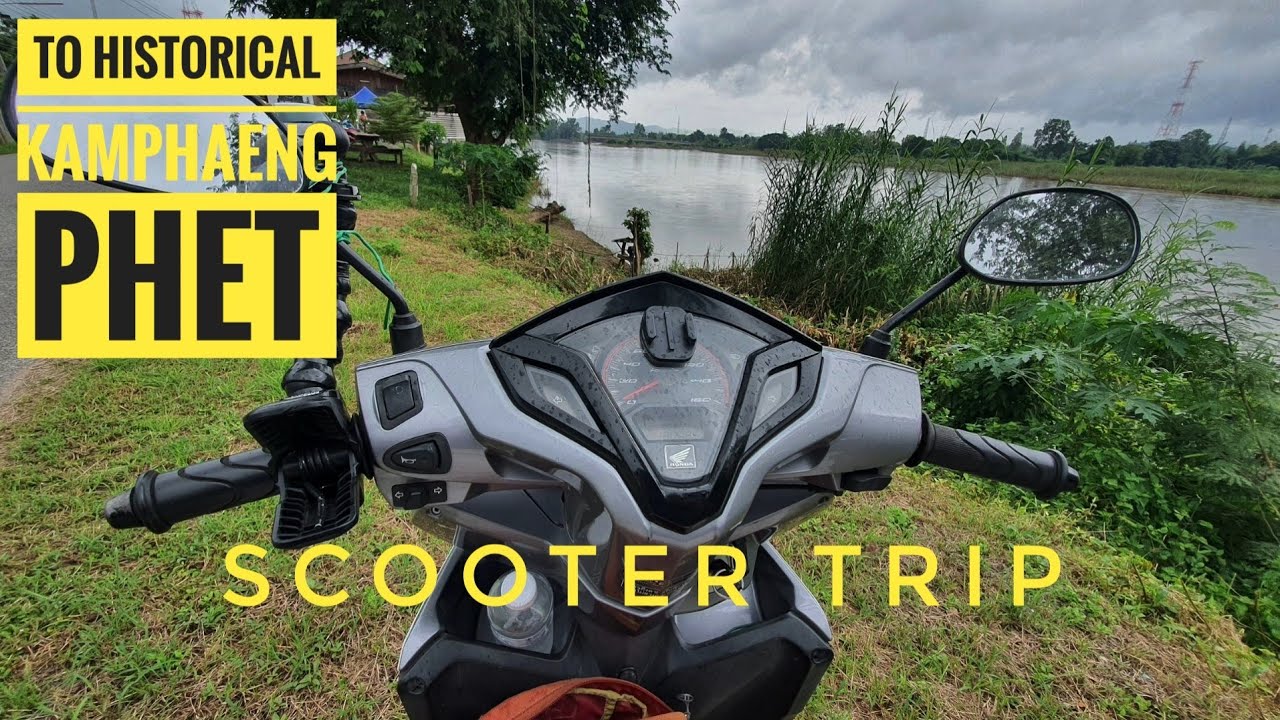 The Rain and the Road to Kamphaeng Phet (Thailand scooter trip)