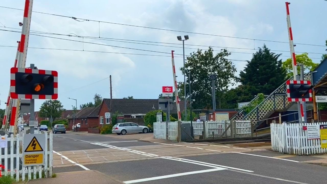 Alresford Station Road Level Crossing, Essex