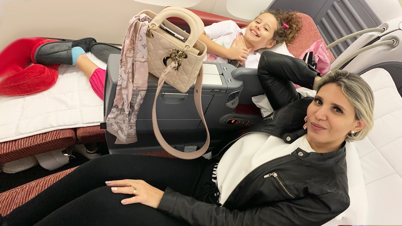 ERLANIA E VALENTINA EM UMA NOITE NO AVIÃO