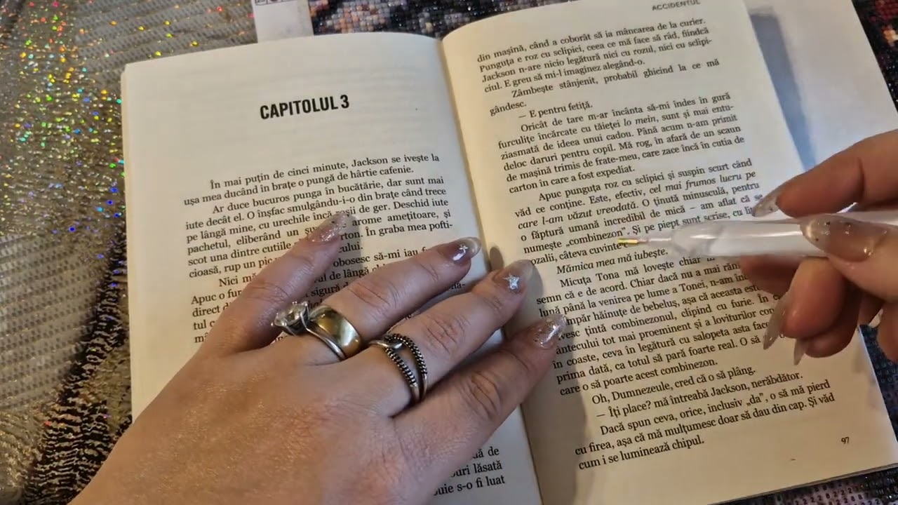Nunta Menajerei ASMR / șoapte neinteligibile / masaj de pagini / răsfoire / tracing