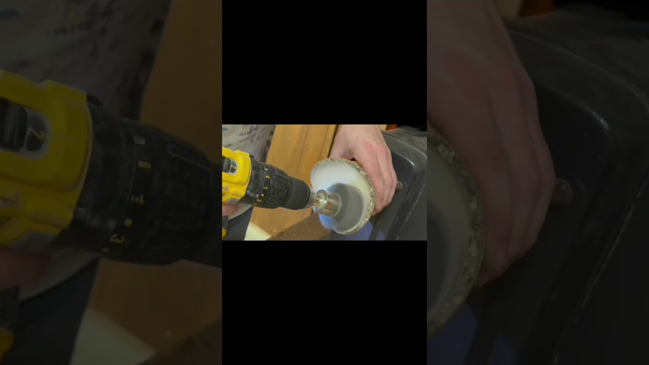 Turning a Small Live Edge Maple Bowl (#1)