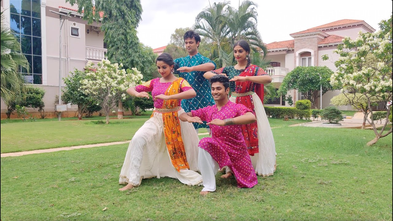 Aayana School For Movement And Madness - Daiyya Ri