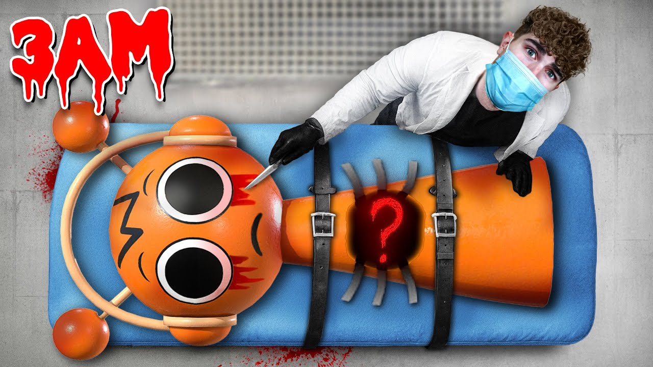 (WHAT’S INSIDE?) РАЗРЕЗАЕМ НАСТОЯЩЕГО SPRUNKI В 3 ЧАСА НОЧИ!!