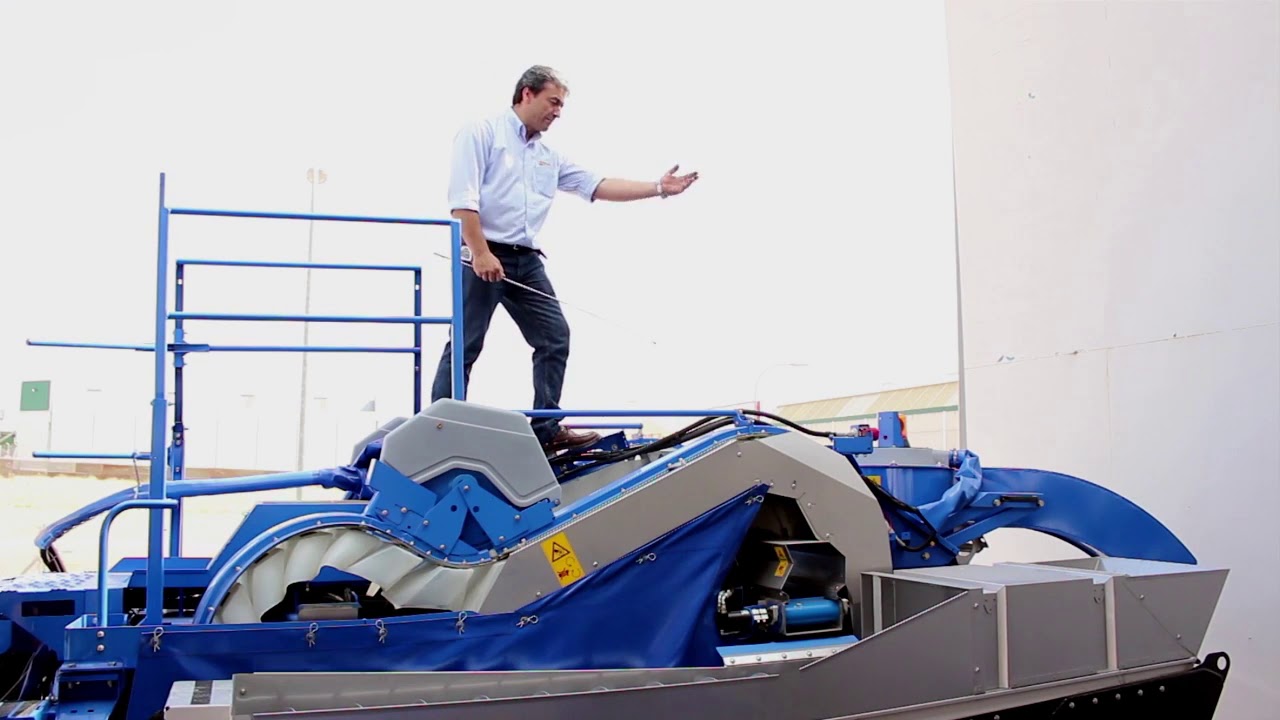 ITTL Cevit Review de las New Holland Braud 9090X Olive