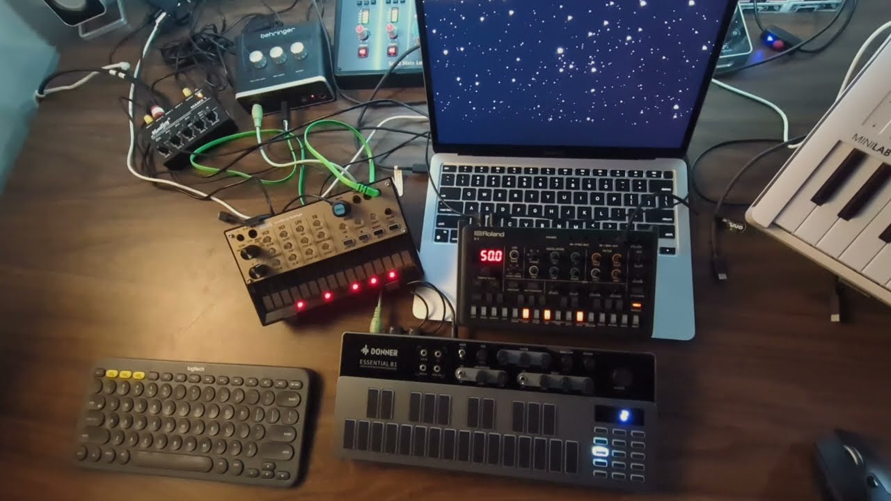 Ambient (Space) Jam No. 7 - Donner B1; Korg Volca Keys; Roland S-1