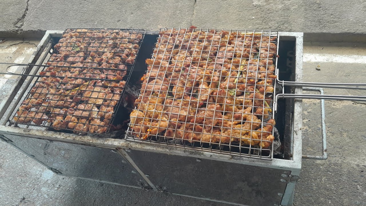 Làm bếp nướng than hoa khay than có  thể nâng hạ chống cháy và tháo ra| Great charcoal grill
