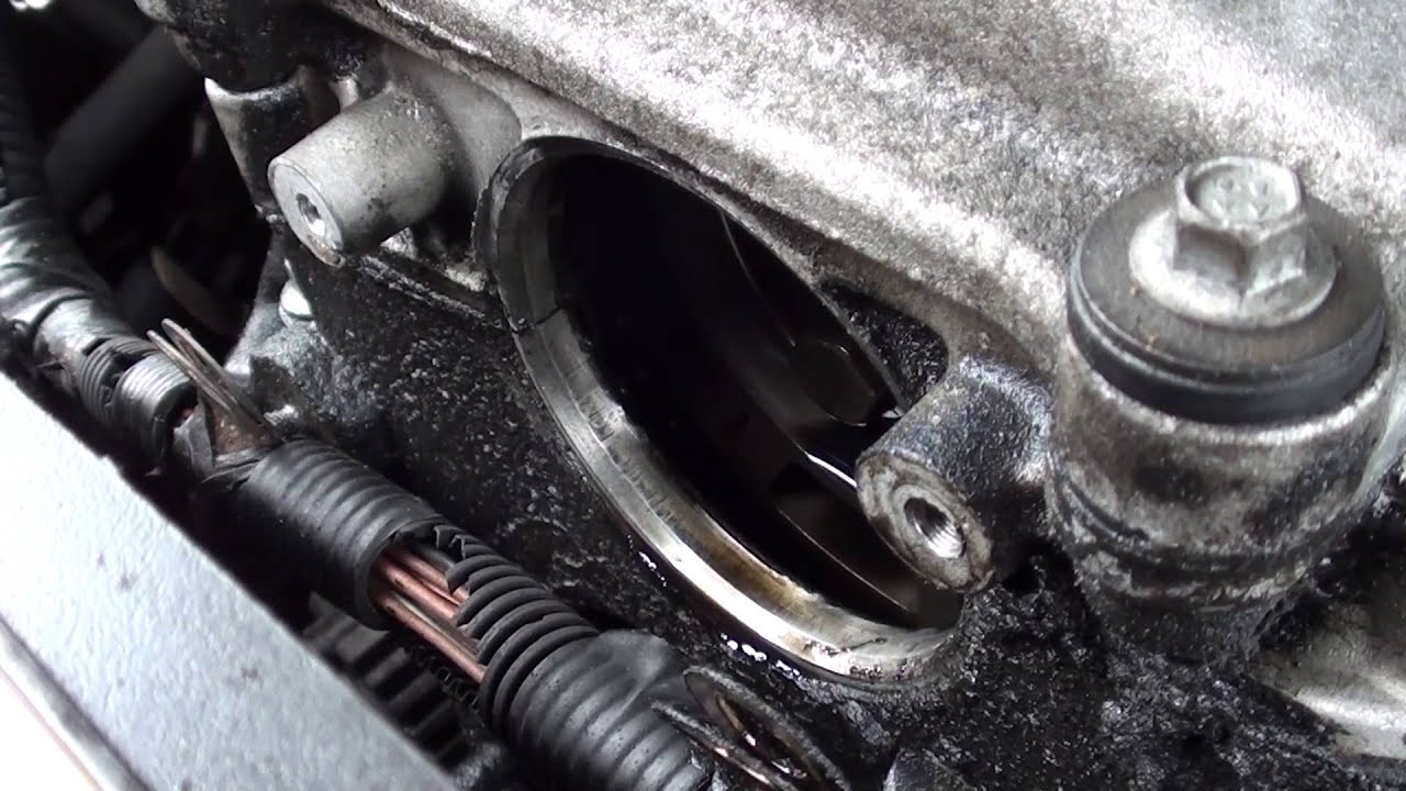 Landrover TD5 How To Replace The Front Cam Cover - RustySkull Productions