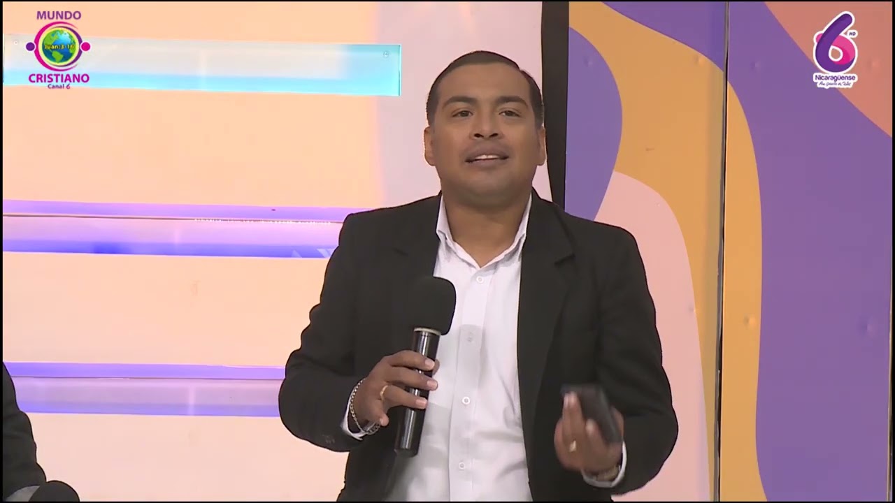 Estuardo Meza,Pastor y Vocalista de la Agrupación Cristiana Vox Dei.