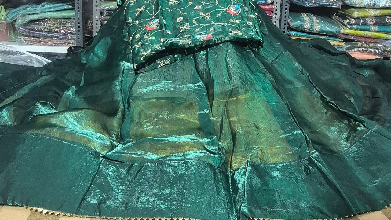🌹आप सभी बहनों की डिमांड पर रिस्टोक कर दिये  आपके फेवरेट लहंगे 🌹☎️7340578357