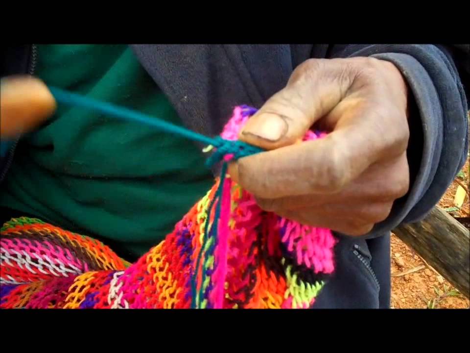 Bilum making in Paigatasa