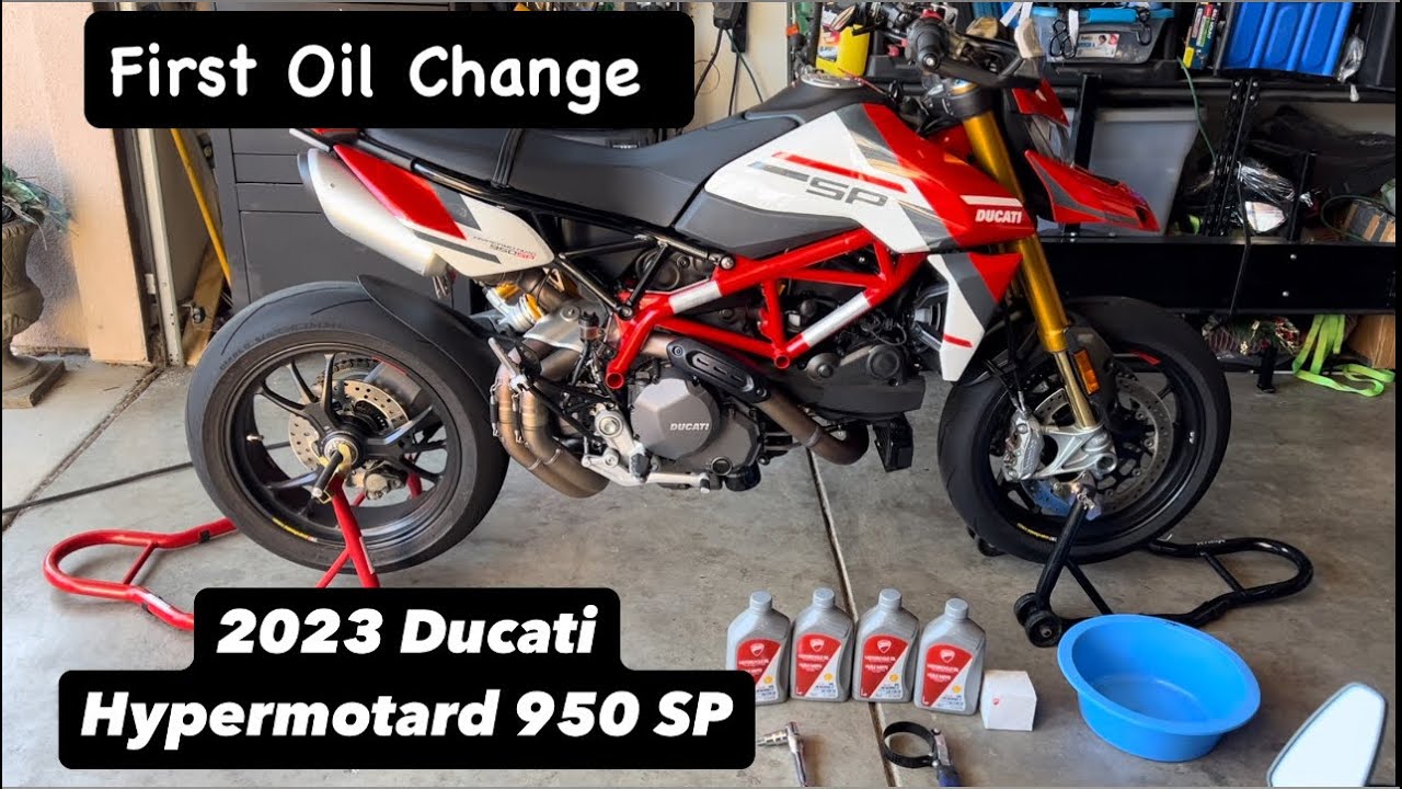 2023 Ducati Hypermotard 950 SP First Oil and Oil filter Change #motorcycle #bikelife #oilchange