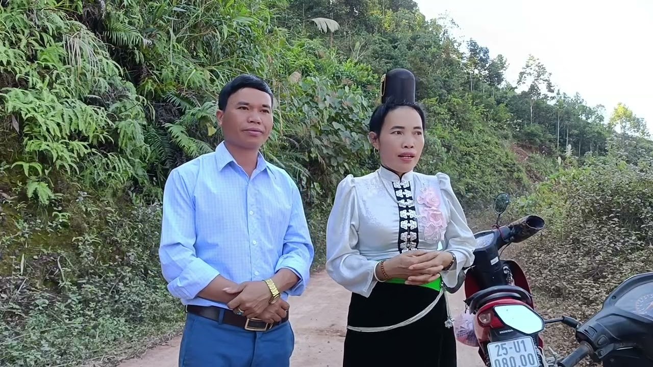 Chi muôn đi gửi thiếp mời quyết gặp anh hà sơ Bằng được nè mọi người cùng nghe vui vẻ 
