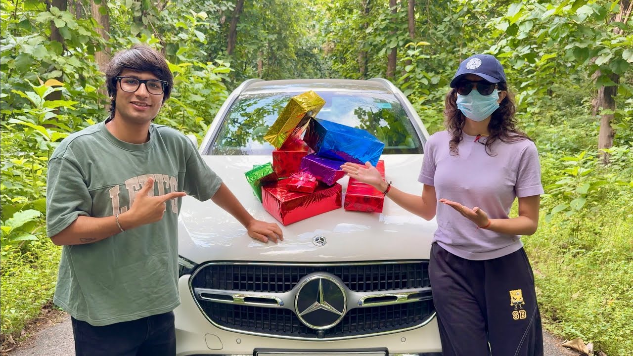 Surprising Her With Gifts 🎁 On Her Birthday 