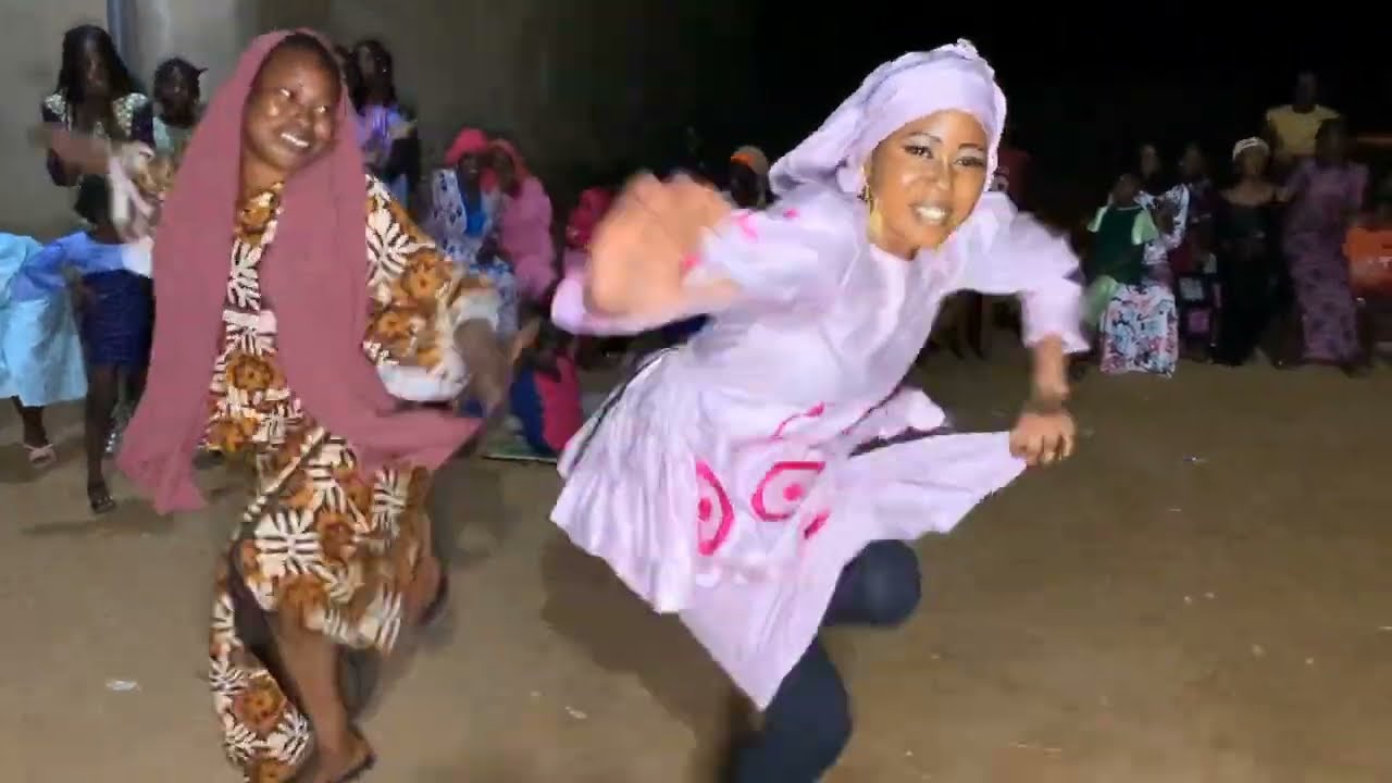 Waw les jeunes de Golmy nous offrent de belles danses soninké | abonnez-vous