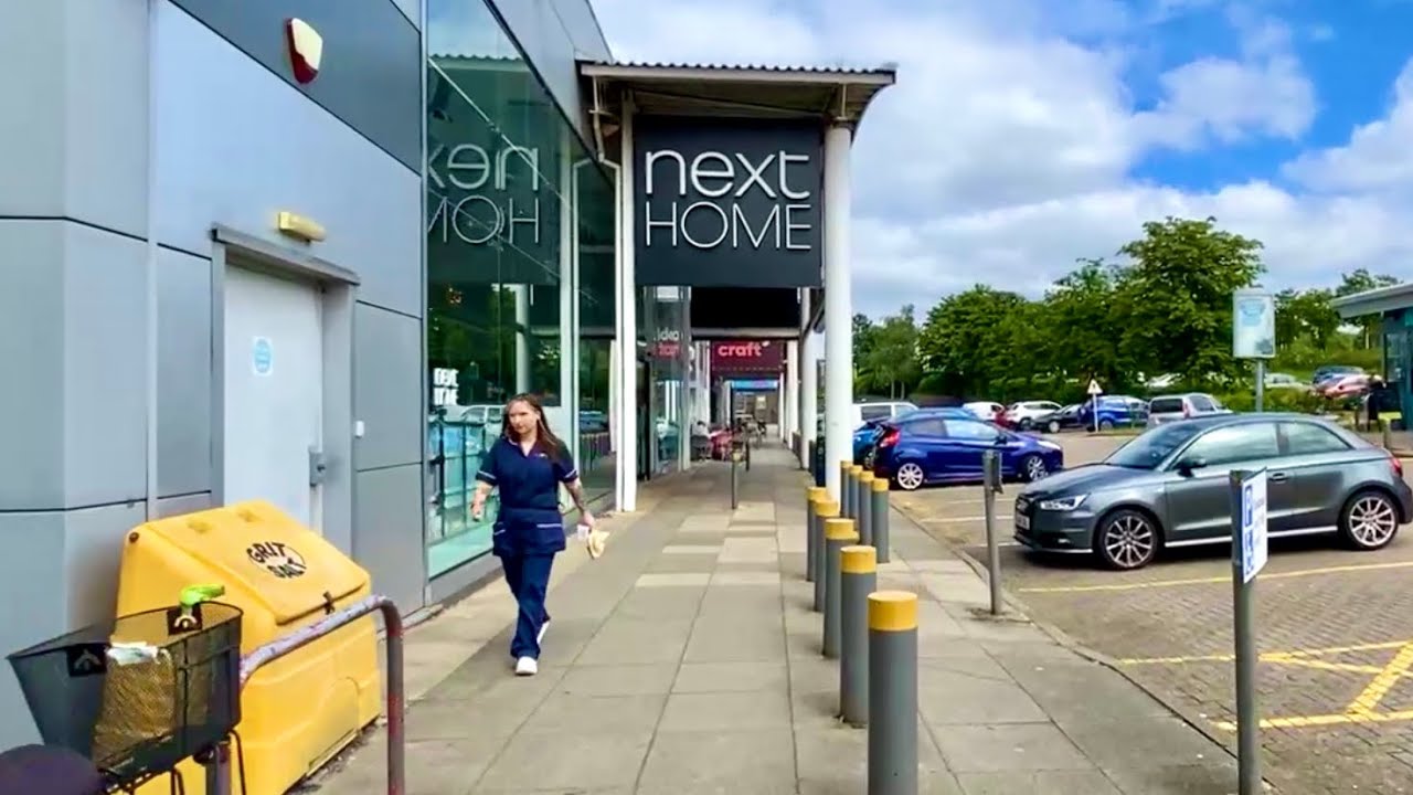 Milton Keynes Central & Central Retail Park - Buckinghamshire England