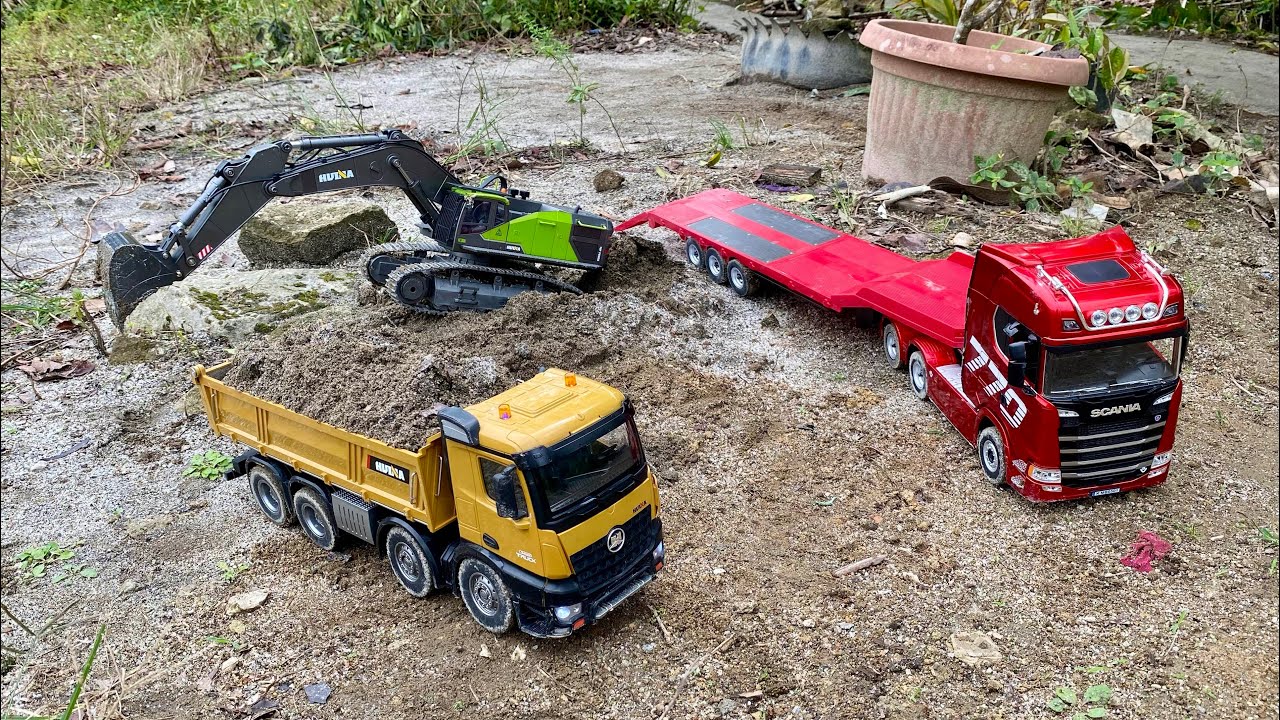 Aksi #36 Dump Truk RC Huina 1536 Muatan Tanah Merah Bahan Bangunan, Excavator Besar Huina 1593 