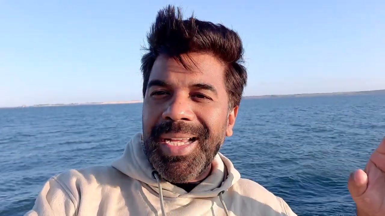 Closest beach from London , not Brighton or Southend on Sea, 90 mins drive 🤔 