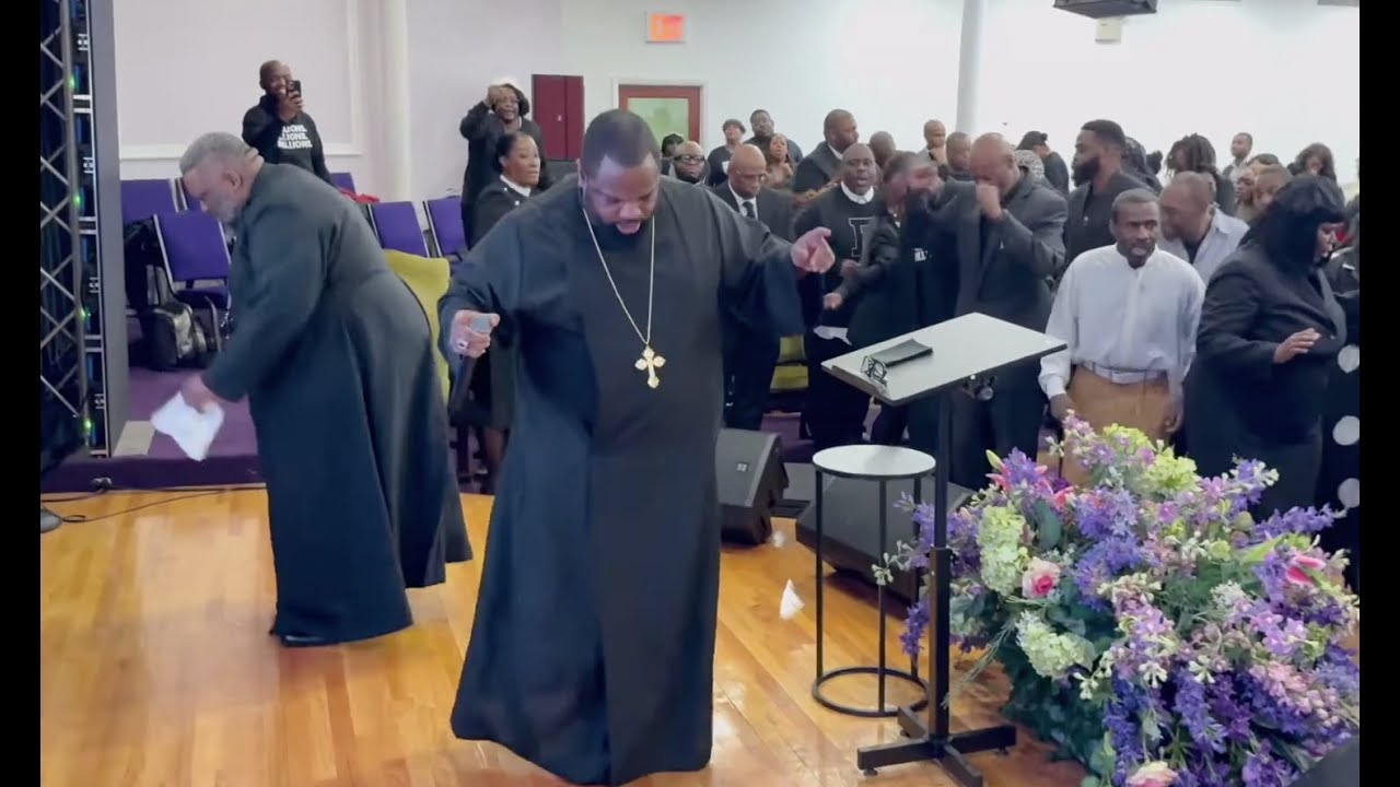 🔥 Bishop Hezekiah Walker SUNDAY MORNING PRAISE BREAK (2023)