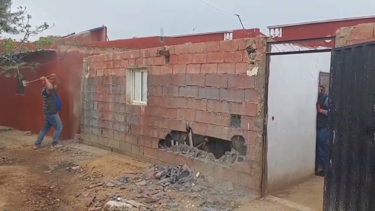 حملة واسعة لهدم  البنايات العشوائية بمنطقة سيدي موسى المجدوب عمالة المحمدية #أخبارالمغرب