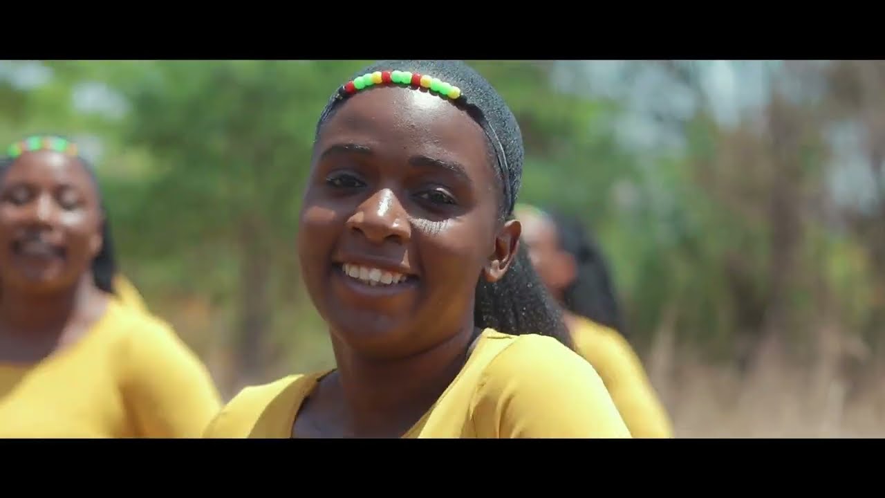 Mai Guvamombe - Africa Nyarara (official video)