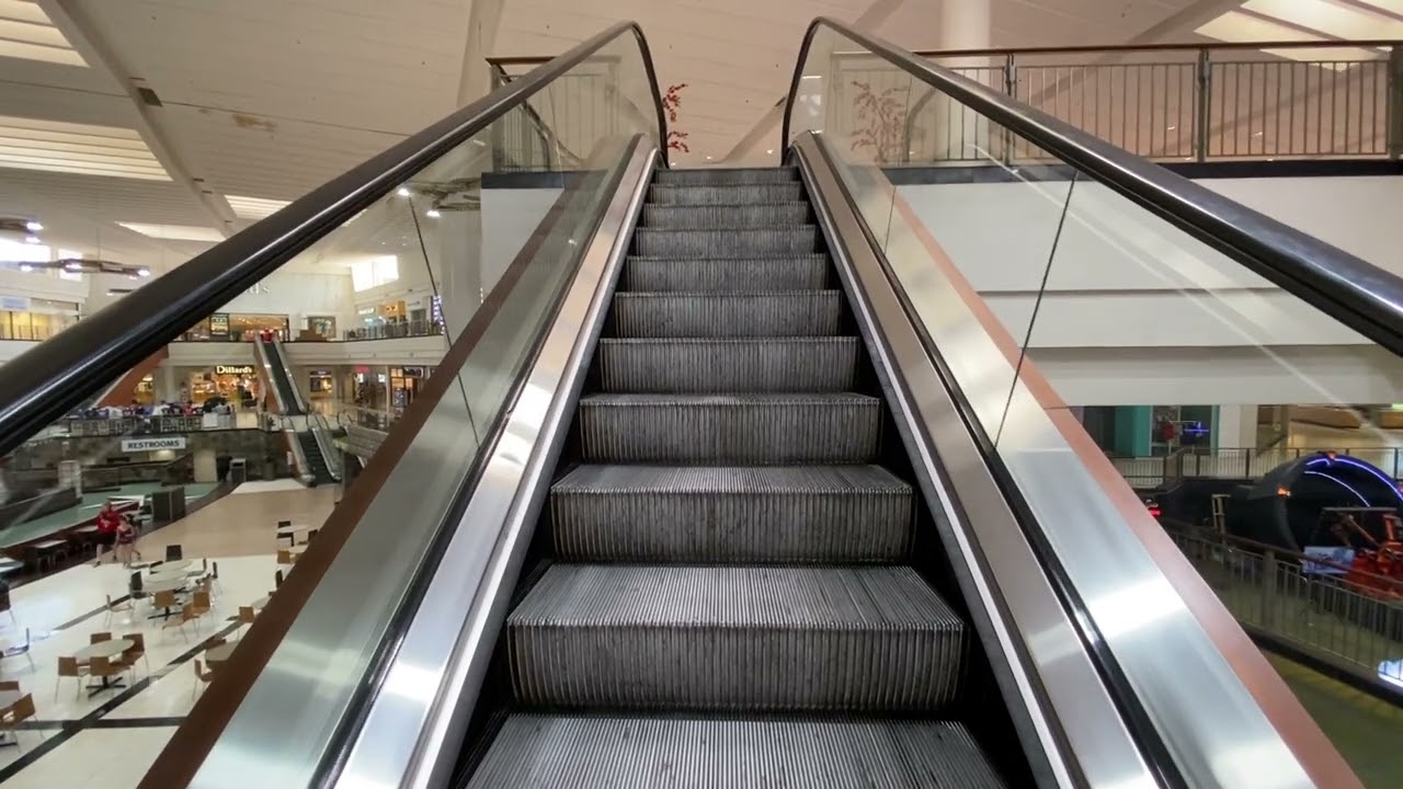 MontgomeryKONE Center Court Escalators at Independence Center
