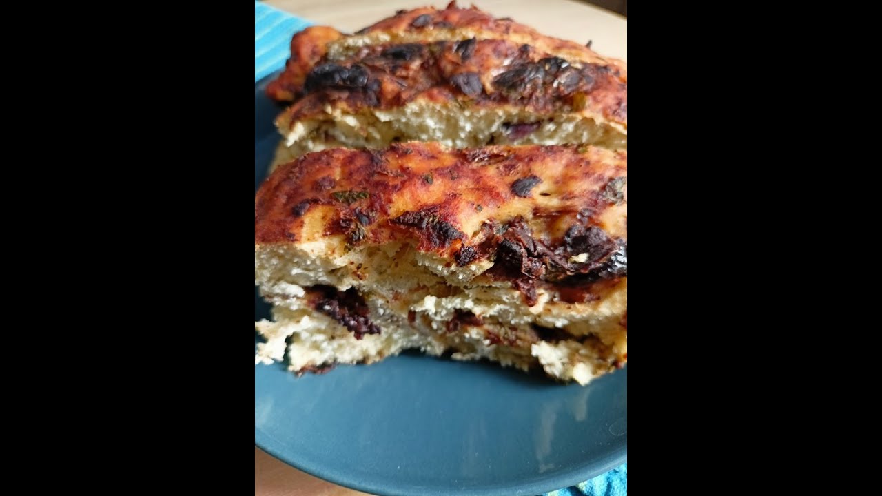 Elioti (Cypriot Olive Bread)