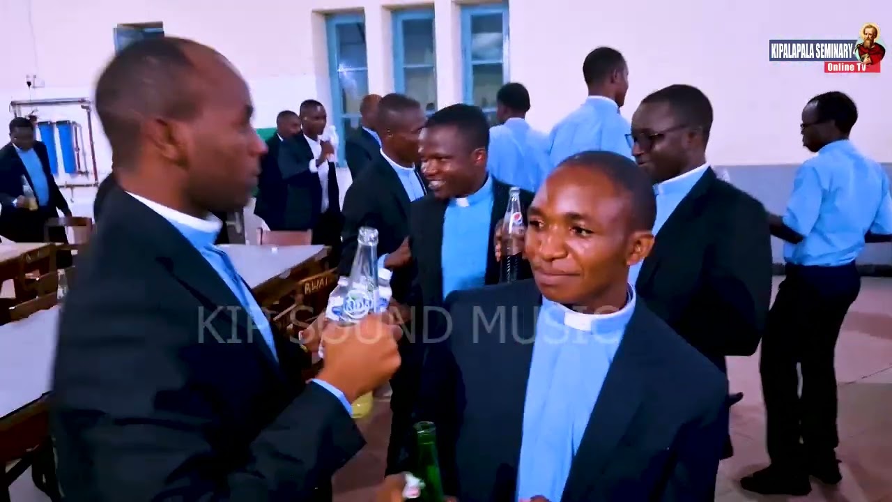 HAFLA NA MLO WA PAMOJA KUWAPONGEZA MASHEMASI WAPYA SEMINARINI KIPALAPALA