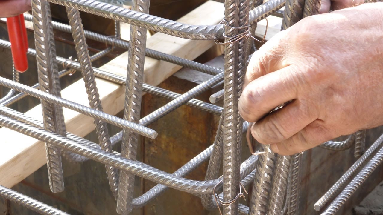 #5 Maasdijk 4 - ijzervlechten en beton voor het fundament