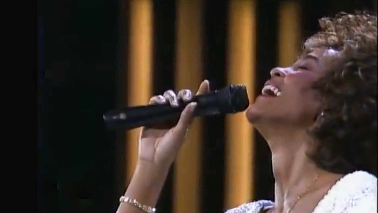 [Mic Feed] Whitney Houston's Iconic Performance: 