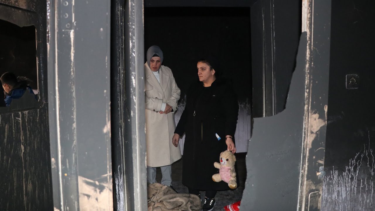 4 yavrusuyla yangın dehşetini yaşayan anne: Ateşin içinde çocuğumu aradım