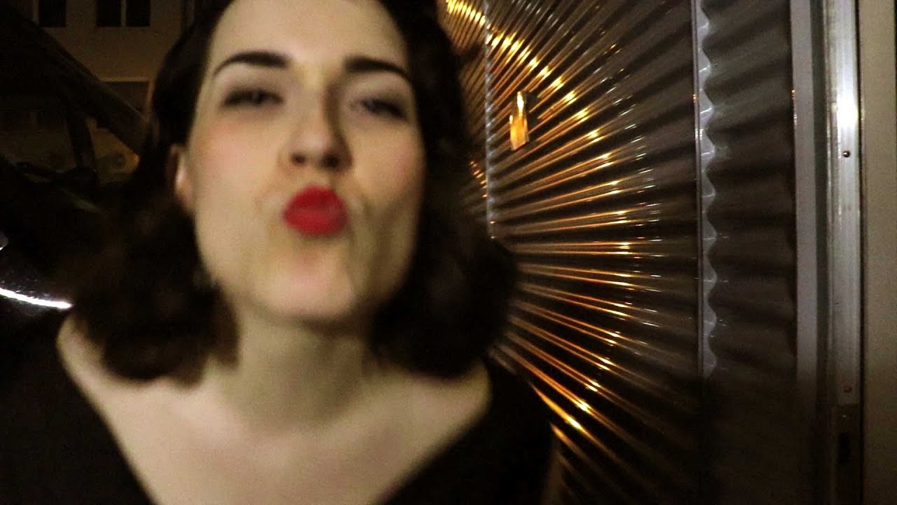 Ringtingeling Music Video, Ray Collins´ HOT-CLUB