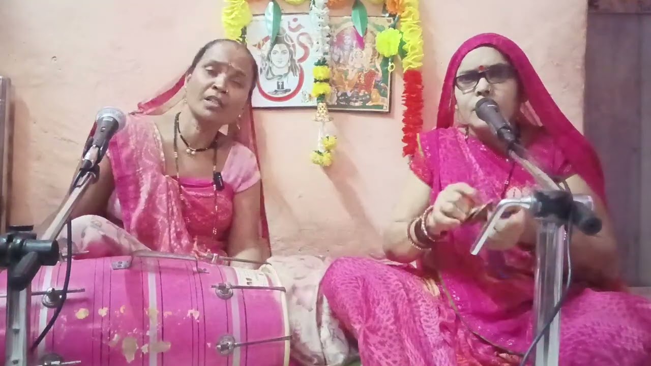Maa ambe jee ka bahot hi sunhera bhajan.Ramayan shivcharcha#viralvideo#ytshorts#trending#explorepage