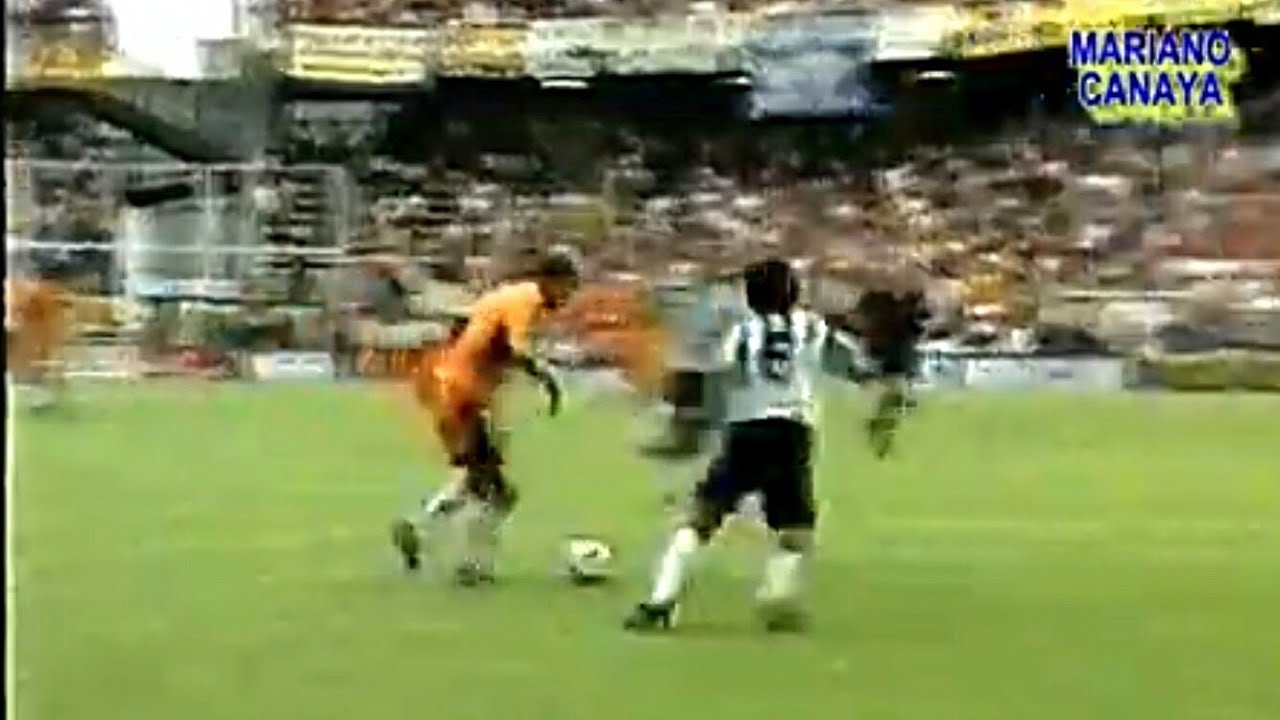 Rosario Central 1 Bandfield 0 - Ap. 2002 - Fecha 18