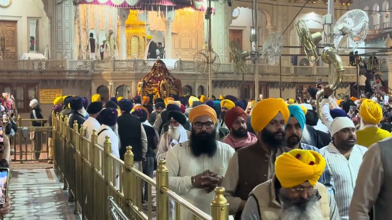 Darbar Sahib Amritsar / Amrit wele de darshan  / 