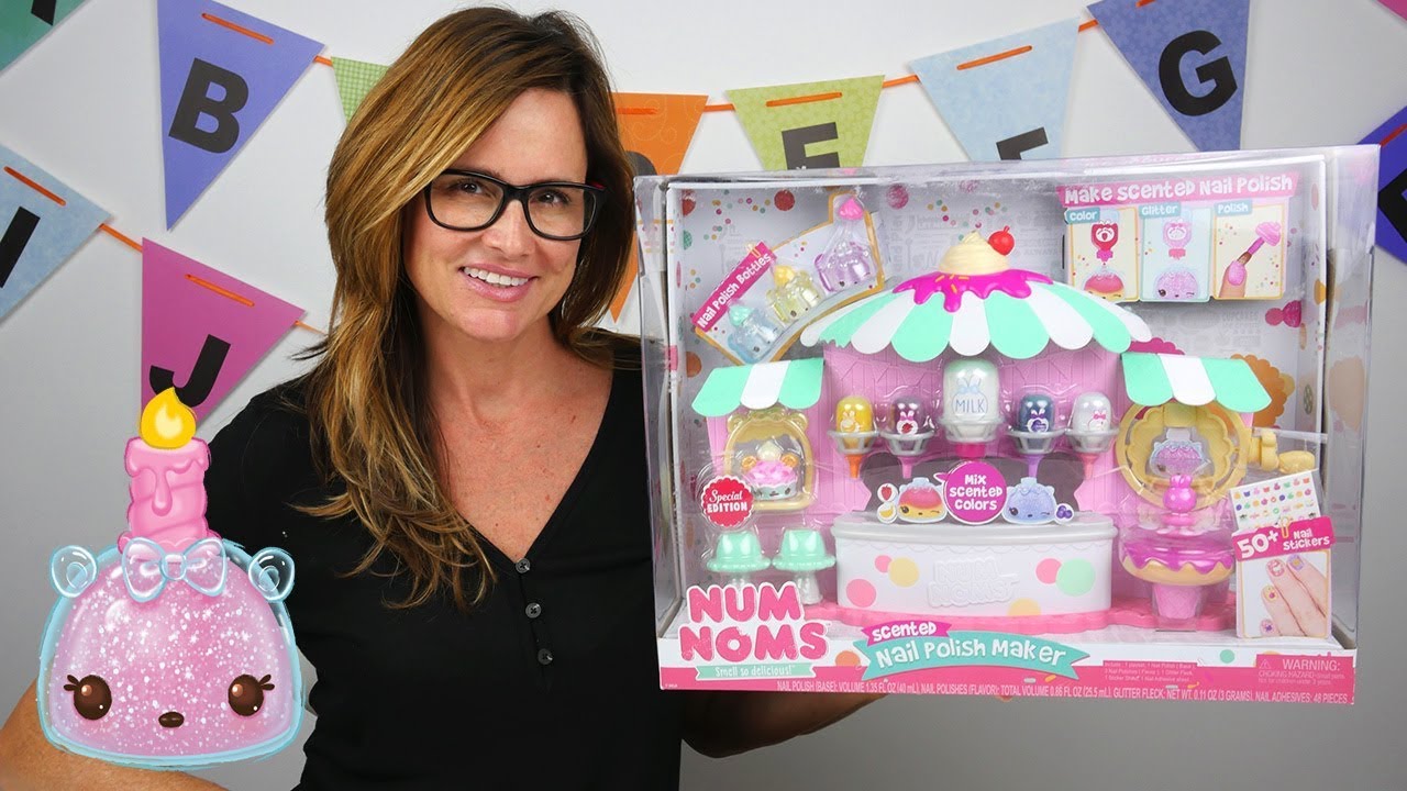 New Num Noms Scented Nail Polish Maker! Fun DIY do it yourself toy for children!