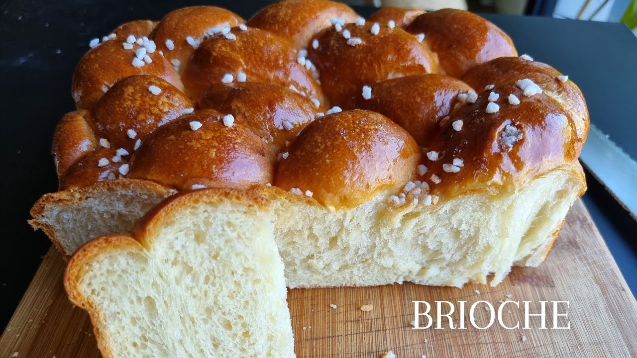 Recette de brioche moelleuse et filante. Brioche facile à la maison pour la semaine.