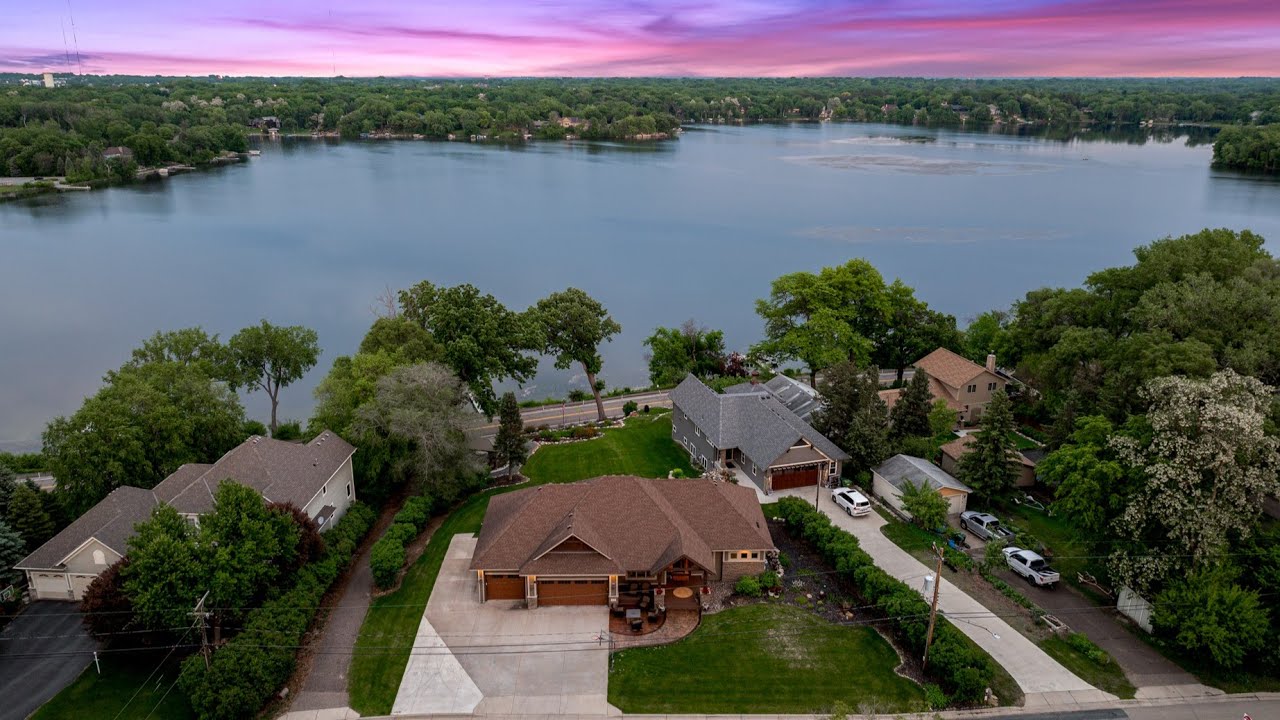 3420 Fairview Avenue N, Arden Hills, MN 55112