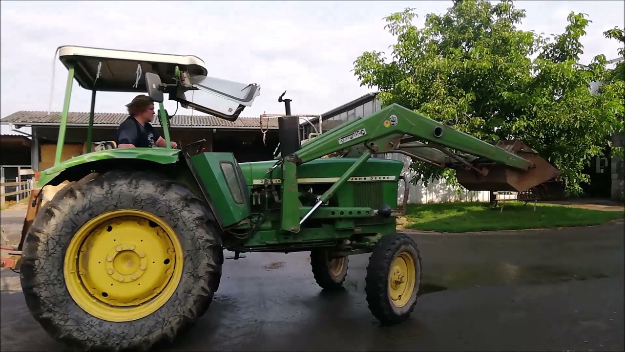 Ausmisten und Stroh holen mit dem John Deere 3130 Traktor -  6-Zylinder-Sound