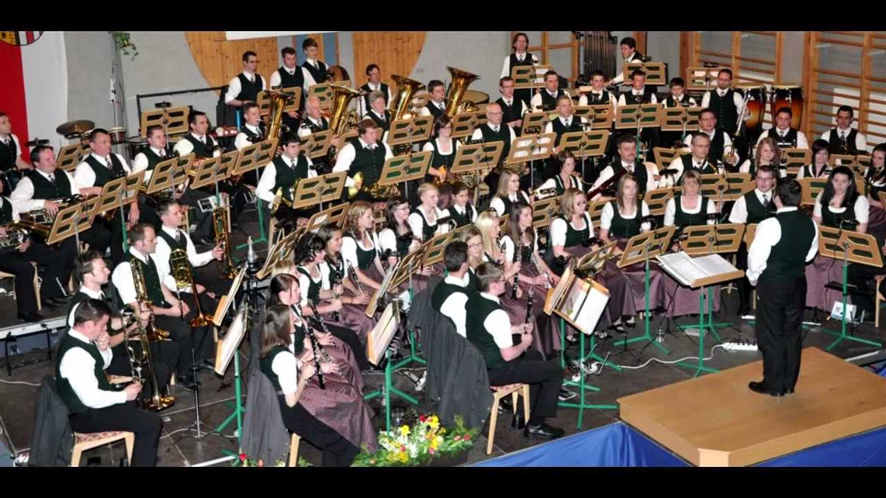 Kaiser Walzer - Musikverein Neukirchen