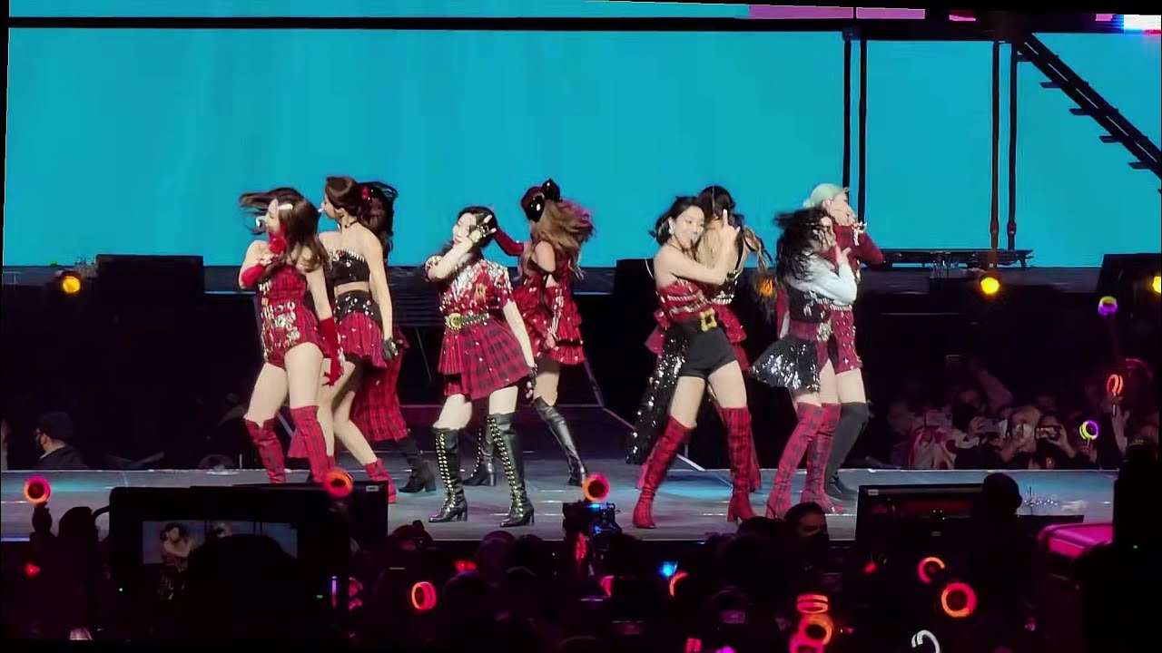 Twice 4th World Tour III - New York Day 1 - Fancy (Fancam)