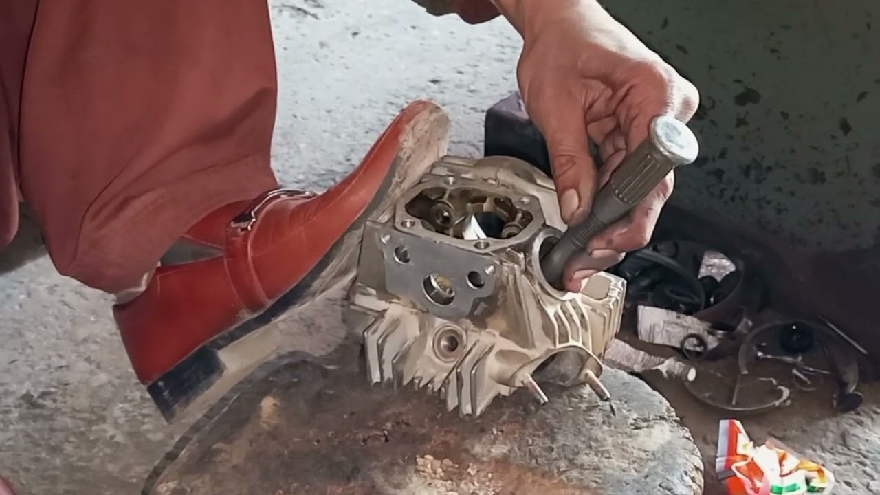 Head cylinder ka mukamal kharad ka kam kia .....