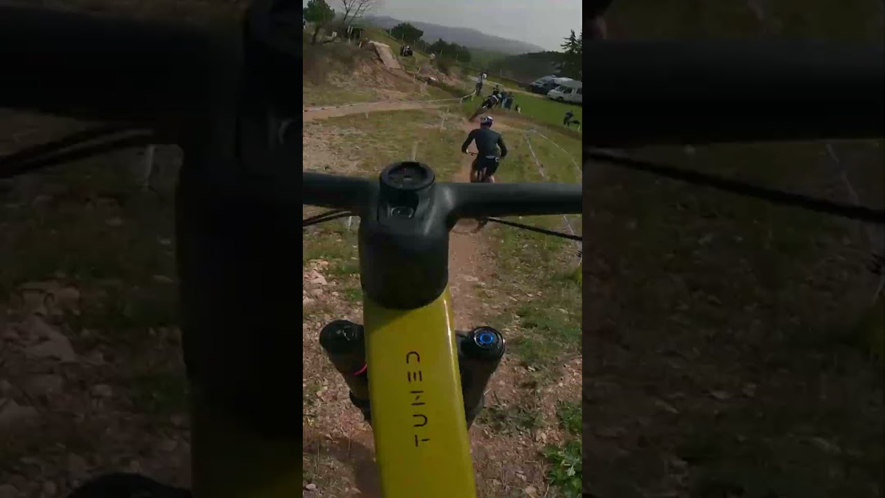 POV: you're chasing Simon Andreassen 💨💨💨 @Fontanaprorider #mtb  #rideshimano #xco