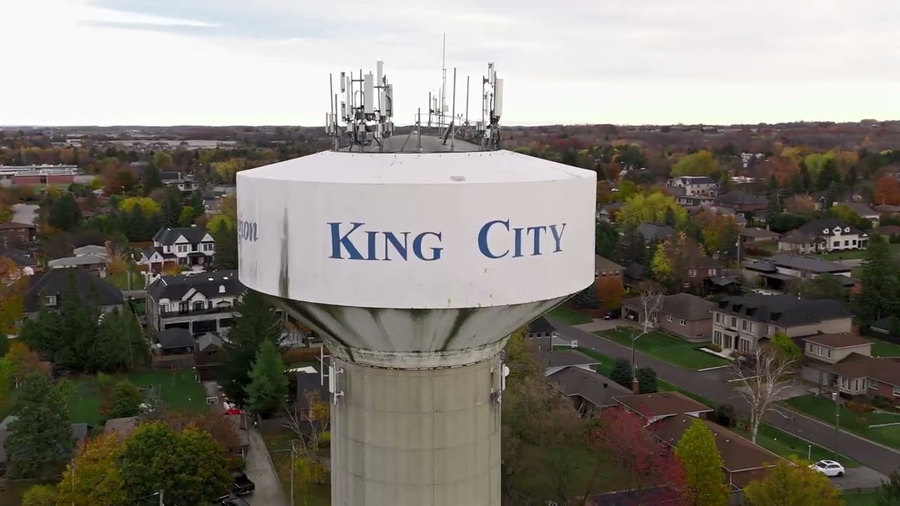 Fifth Avenue Townhomes | King & Woodbridge