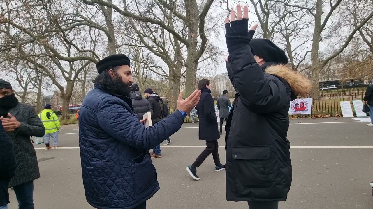 P1 Confused Atheist Confused Himself! Suboor and Visitor Speakers Corner