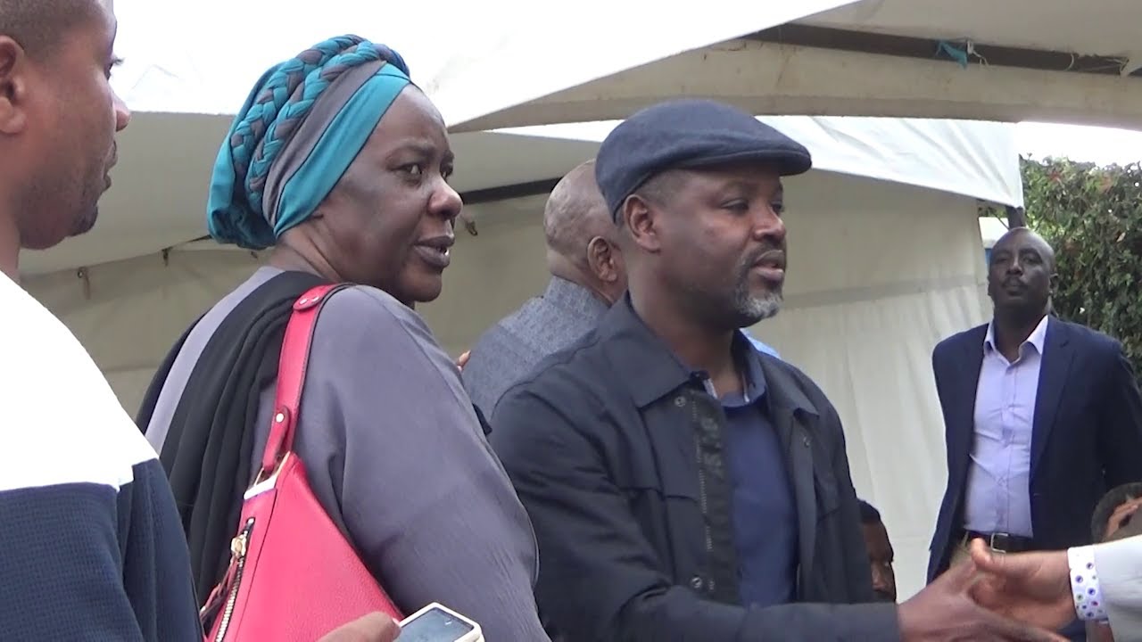 Agataliikonfuufu  OKUFA KWA APONYE KUKUBYE ABASUUBUZI WALA