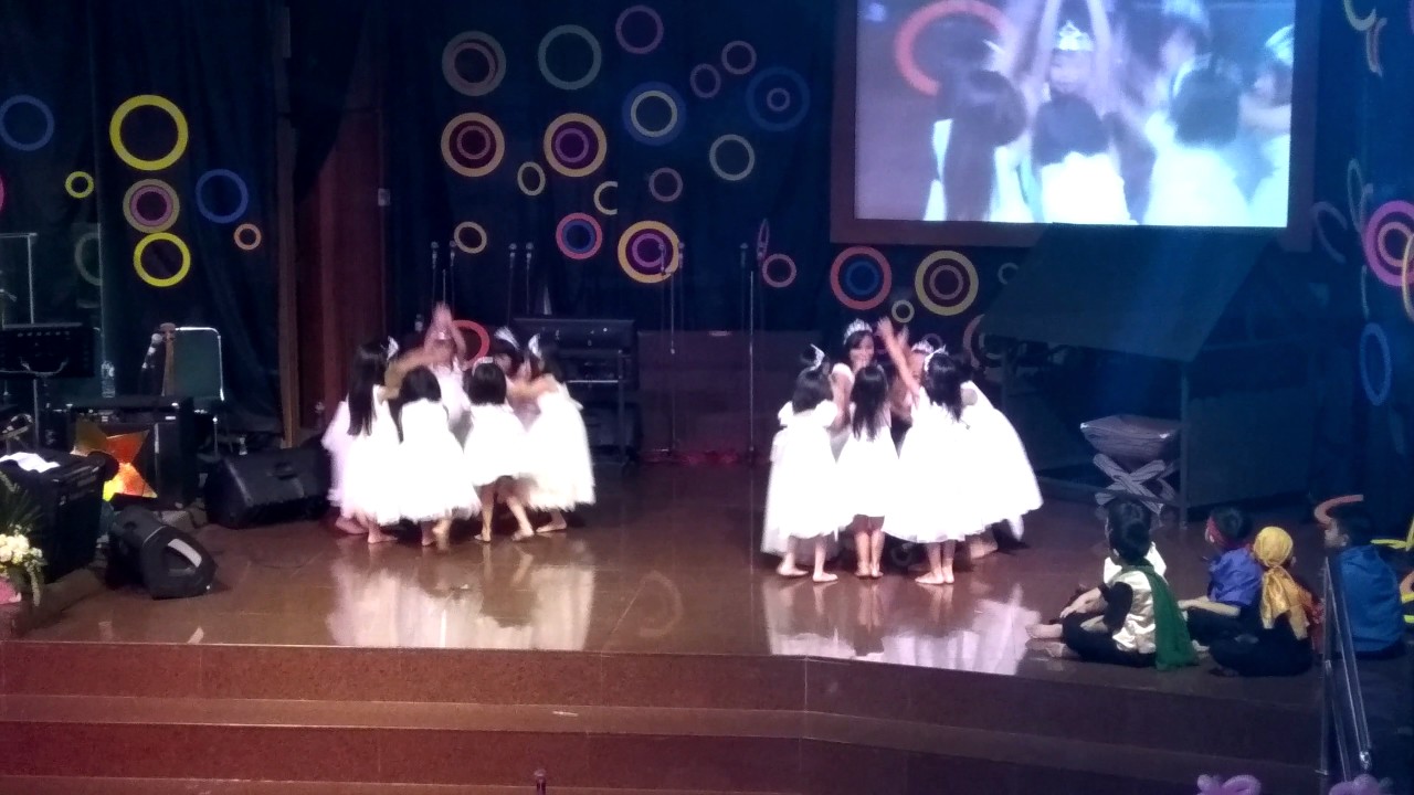 Ding Dong Merilyn On High - Dance kids - Natal ABI Petamburan 11 Desember 2016