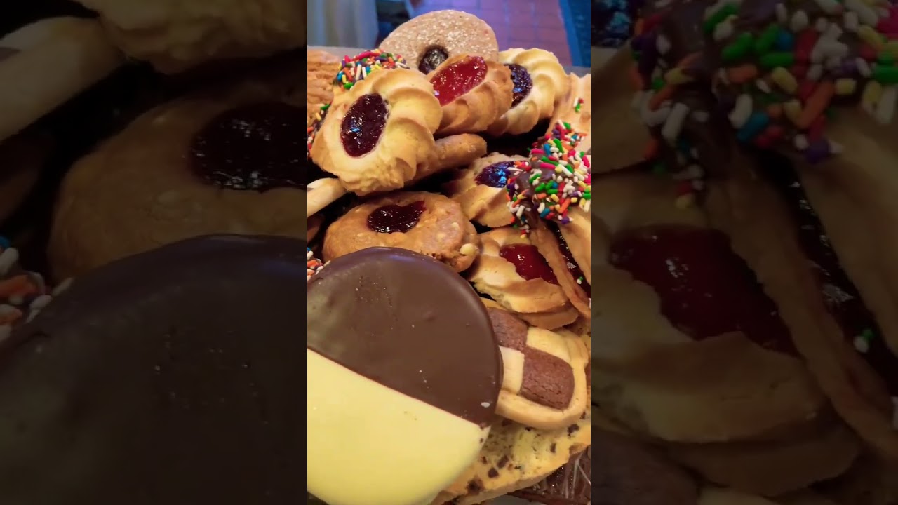 Perfect Cookie Tray For The Holidays #bakery #cookie #shorts