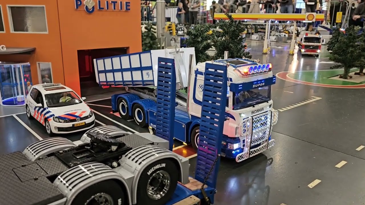 Modelbouwshow Zeelandhallen Goes 2025 RC MVW Asfalt Rockers Amazing RC Trucks