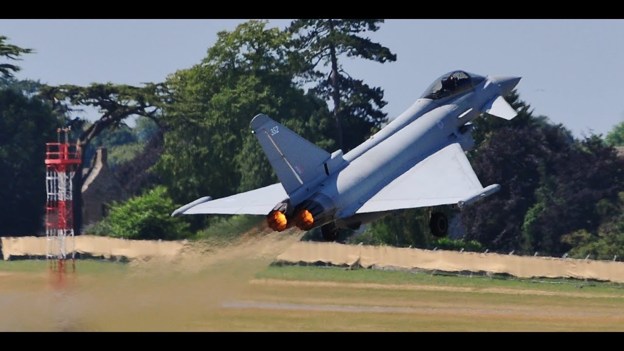 Spectacular Take-Off!!    YEOVILTON AIR DAY 2018